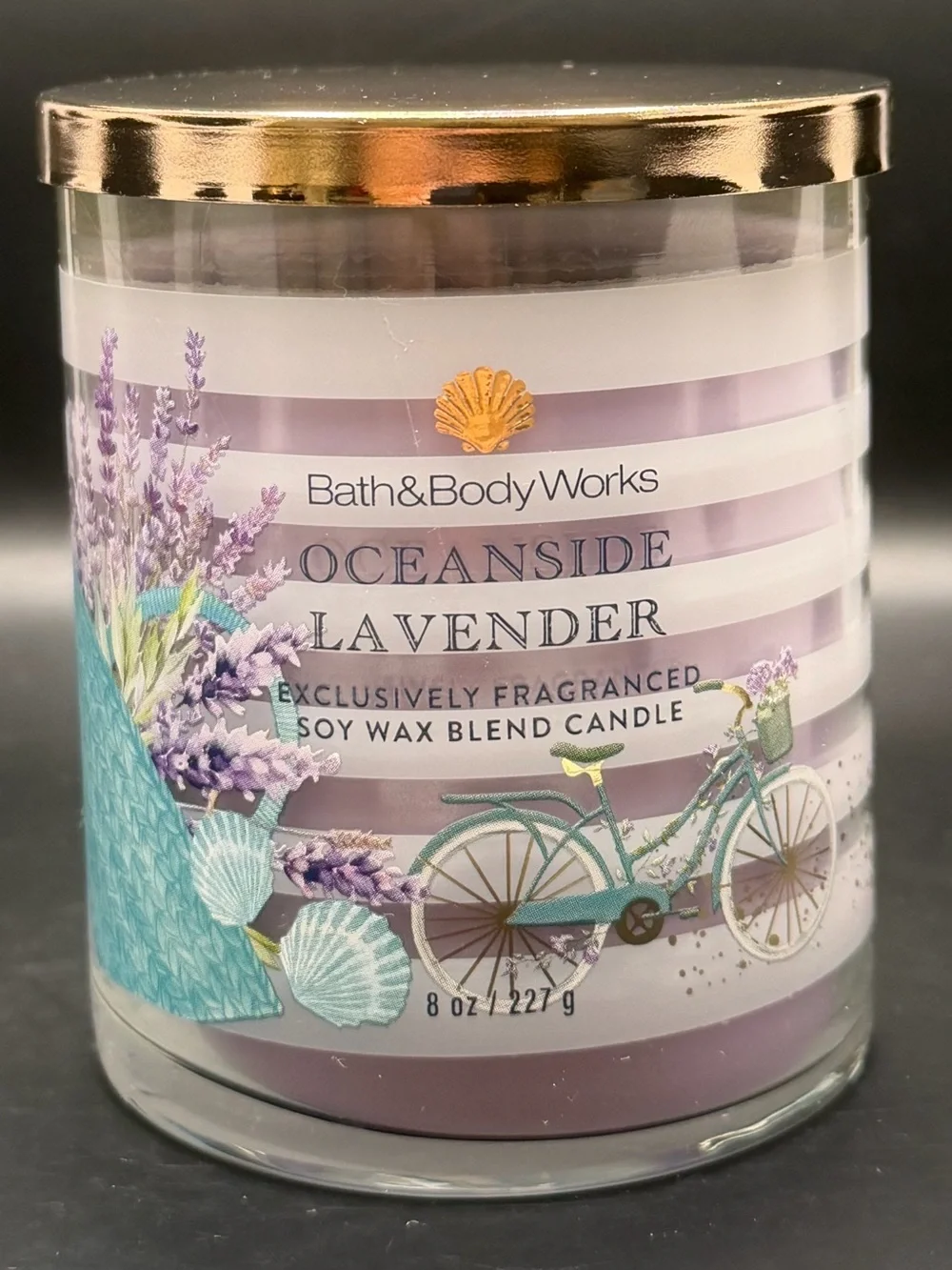 Bath & Body Works Lavender Oceanside Single-Wick 8OZ Candle in Purple